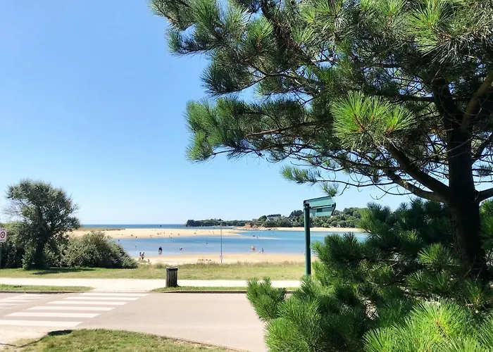 Charmant Studio A 400M De La Plage Avec Piscine