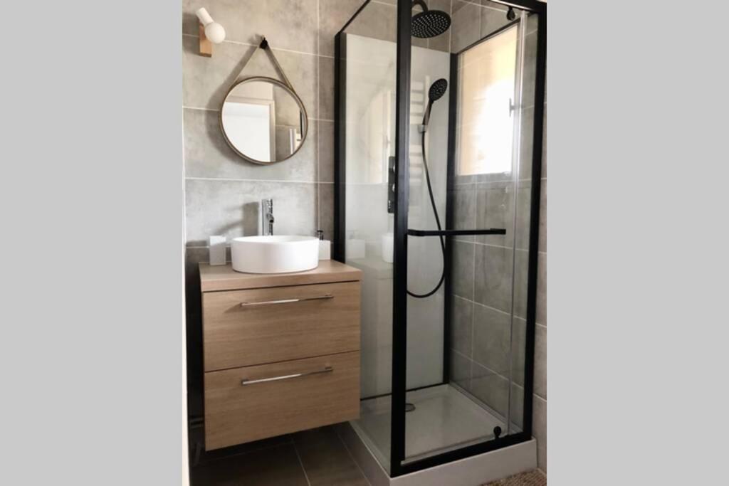 Apartment A 400m De La Avec Piscine *